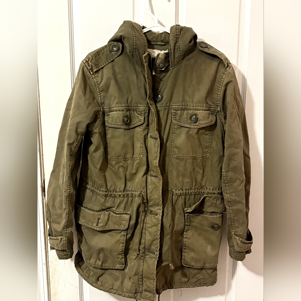 Talula Aritzia Sequit Cargo Parka Hooded Faux Fur Sherpa Lined Jacket
